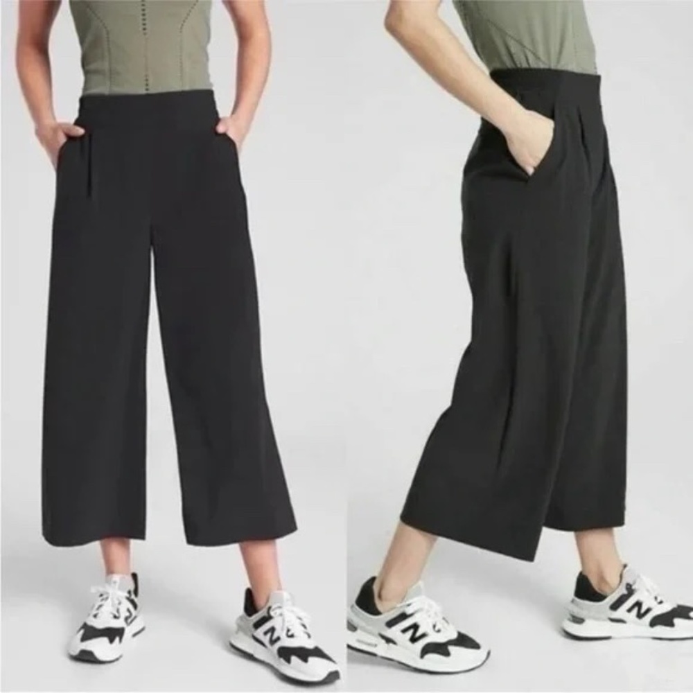 Athleta Brooklyn Wide Leg Crop Pant - black, size 2